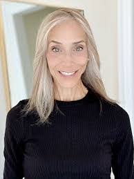 Gretchen Cain's Instagram, Twitter & Facebook