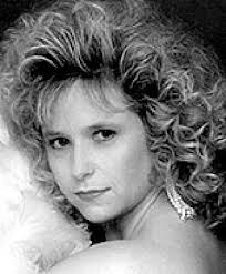 Kimberly Cogar's Instagram, Twitter & Facebook