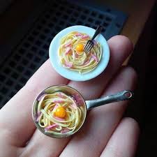 La Tendance Tiny Food Elle A Table Tiny Food Idee Pate Fimo Creation Pate Fimo