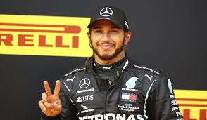Lewis, for his part, seemed to understeer off the apex. red bull team principal christian horner hamilton, who started the day 33 points behind verstappen in second, overtook charles leclerc late. Lewis Hamilton Raih Penghargaan Sports Personality Of The Year 2020