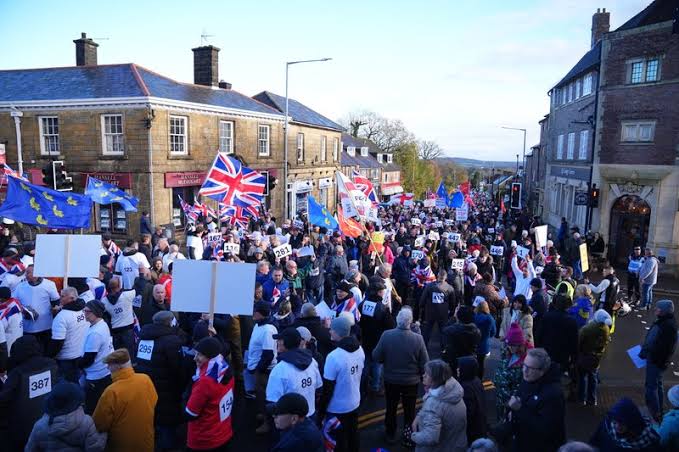 Migrant crisis: Asylum seekers to be housed in newly built council homes in  push to end use of hotels