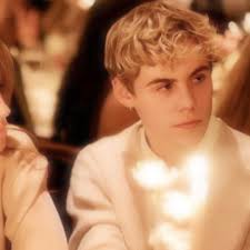 Stream The Kid Laroi-a perfect world(unreleased) by KidWrld999