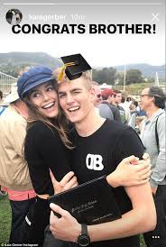 Cindy crawford's daughter, kaia gerber, is taking the modeling world by storm — like mother, like daughter, right? Cindy Crawford S Son Presley Gerber Graduates High School Presley Gerber Kaia Gerber Instagram Kaia Gerber Style