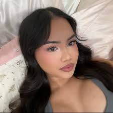 Kelsey Elam (@kelseynelam)