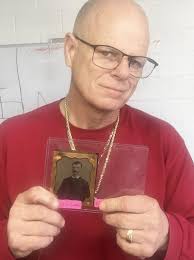 Man finds $15m outlaw photo trove