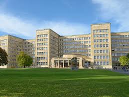 Der campus westend ist einer der fünf standorte und hauptsitz der johann wolfgang der campus liegt im stadtteil westend nordwestlich der innenstadt von frankfurt am main. Poelzig Bau Campus Westend