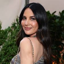 Paulina Porizkova, 56, Just Shut Down Body Shaming Comments On IG