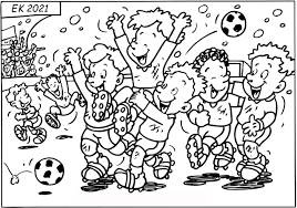 Kleurplaten van voetbal op leukekleurplaten. Kleurplaat Voetbal