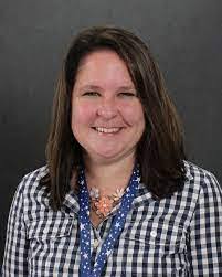 Shannon Linscott's Instagram, Twitter & Facebook