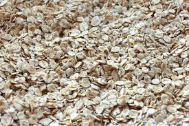 One full bowl of oats can add necessary nutrition to the body, as it is rich in fiber and nutrients. Why You Should Be Adding Oatmeal To Your Smoothies Smoothiegains
