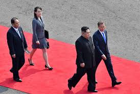 Maybe you would like to learn more about one of these? B Korea Ka8e Mhnas Poy Perna Briskei Thn Adelfh Toy Kim Giongk Oyn Pio Isxyrh Apo Pote Lifo