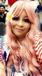 Anybody in here play XBox?? I'm tryna get more friends