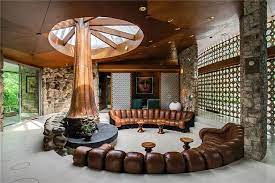 1960s Eddie Parker Designed The Round House In Dallas Texas Usa Wowhaus Round House Mid Century Modern House Mid Century Modern Interiors