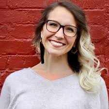 Tara Douglas's Instagram, Twitter & Facebook