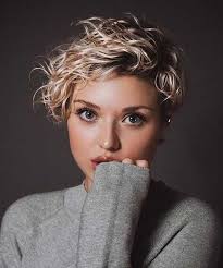 Short pixie hairstyles 2020 here's another cute, curly pixie style for natural hair. 20 Curly Pixie Hairstyles To Feel Comfy And Stylish Short Hairstyless