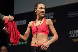Joanna Jedrzejczyk Can T Make Weight Putting Ufc Tampa Main Event In Jeopardy Updated Mmamania Com