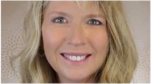 Rebecca Ruddell's Instagram, Twitter & Facebook