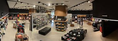 Harta , sfantu gheorghe (baneasa). Collective Store Baneasa Shopping City Fit Out Conarg