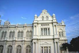 Dewan bandaraya pulau pinang merupakan ibu pejabat negeri pulau pinang yang terletak di bandar georgetown. Penang Island City Hall Dewan Bandaraya Pulau Pinang Penang Island City Hall Penang