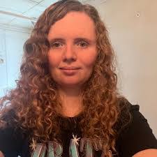 Darla Hurst's Instagram, Twitter & Facebook