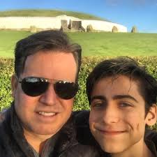 Griffin Gluck and Aiden Gallagher