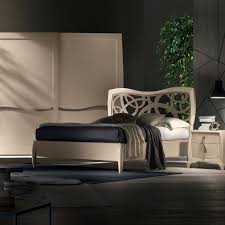 Scegli tra le nostre proposte la camera da letto scontata in stile moderno che preferisci e per qualsiasi dubbio contattaci al 391. Camera Da Letto Contemporanea In Legno