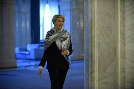 Ce soluții au autoritățile pentru ca. Raluca Turcan Atac Violent La Viorica DÄƒncilÄƒ A Picat Toate Examenele Stiri Mondene