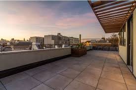 Patio pavers design and installation by pavescapes, a patio paver designer and installer, throughout greater atlanta, ga. Paving Support Pads Porcelain Pavers 2cm Over Pedestal Spacers On Balcony Terrasa Vintovyh Svayah Ubersicht St Stelzlager Terrassenplatten Dachterrasse