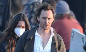 Sarah palin hints that she will run for senate in alaska in 2022, telling conservative christian conference: Tom Hiddleston News On Movies And Girlfriend Updates Daily Mail Online