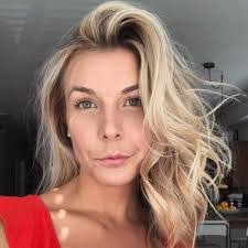 Victoria Shrader's Instagram, Twitter & Facebook