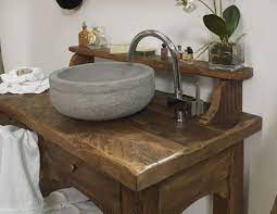 Mobile Da Bagno Di Derivazione Da Vecchio Tavolo Realizzato In Rovere Antico Lavabo In Pietra Serena B Mobile Bagno Arredamento Glamour Bagni In Stile Rustico