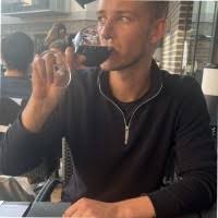 50+ perfiles de «Jacob Svendsen»