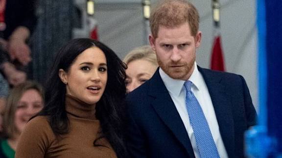 How Meghan Markle's paparazzi photos may be the new normal for her and  Prince Harry | Nine.com.au