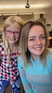 🌸L i z🌸 (@lizmerritt123)