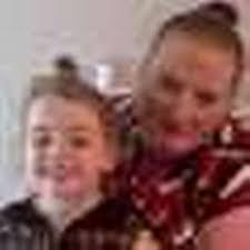 Joanne Donaldson's Instagram, Twitter & Facebook