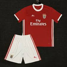 19 20 Aaa Quality Benfica Red Soccer Football Uniforms Kits Soccer Uniforms Football Uniforms Soccer Outfits