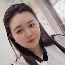 完全没有办法抗拒有cookies的甜品，而且这里的Cookies是爆浆的，一烤出来就放上冰淇淋球，所以来到桌上的时候，xio  xio的cookies搭配冷冷的冰淇淋，吃进嘴里瞬间冰火交融，简直是赞爆，还有那个cookies真的香😝😋  今天我来到有四种cookies味道可以选择，然后还可以搭配 ...