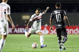 أعلن الاتحاد الدنماركي لكرة القدم رسميًا اليوم الأحد، تأجيل تدريب المنتخب الوطني تضامنًا مع اللاعب كريستيان إريكسن. Ø£Ù„ÙÙŠØ³ Ø³Ø£ÙƒÙˆÙ† Ù†Ø¬Ù… Ø§ ÙÙŠ Ù…ÙŠÙ„Ø§Ù†