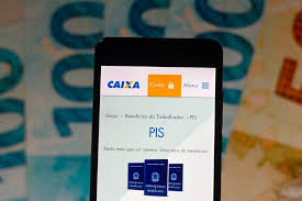 O abono salarial é um dos benefícios mais importantes para os trabalhadores brasileiros de baixa renda, tanto os do setor privado quanto o público. Pis Pasep 2020 2021 Como Consultar O Abono Salarial Pela Internet Correio De Minas