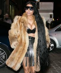 Nicki Minaj Debuts New Super Long Hair At Paris Fashion Week Nicki Minaj High Fashion Looks Fashion