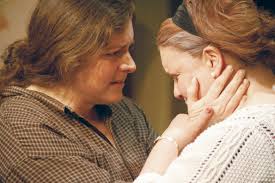 REVIEW: Vintage theater 'Night Mother a riveting triumph