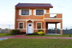 Bahçenizde aktifseniz ve çeşitli dekoratif bitkileriniz varsa, evinizin renginin bahçeyle nasıl görüneceğini düşünün. Ev Disi Boya Modelleri