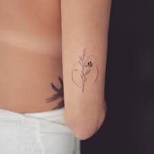 Dekoriere laptop, trinkflaschen, notebooks und fenster. 67 Feminismus Tattoos Kunst Und Girlpower Ideen Tattoos Feminismus Feministisch