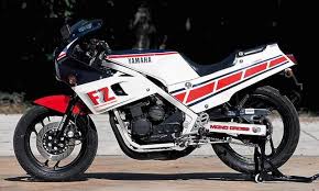 ヨンヒャク今昔物語 yamaha fz400r 1984年 webオートバイ yamaha バイク オートバイ 古いバイク