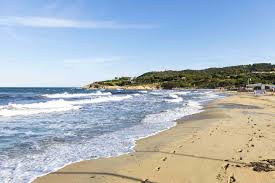 Naturists prefer the string of beaches to the west of st tropez where. Best Mediterranean Beaches In France From St Tropez To Menton