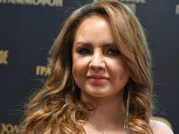 Расскажем о ее разводе, романах с рокером и олигархом, дтп и алкогольной. 2duj5zv6usvwam