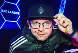 Sawo Music & Downloads