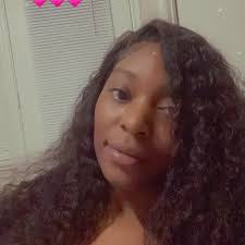 Anna Malone's Instagram, Twitter & Facebook