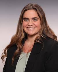 Mentorship sits at the center of Richmond Law's student experience,  something Lara Ballout, '24 and L'27, knows well. She spent the summer  following her 1L year as an intern with a federal