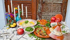 I'm sharing moroccan themed decor, easy food, fun activity, and party favors all right here. Moroccan Dinner Party Palm Springs Style